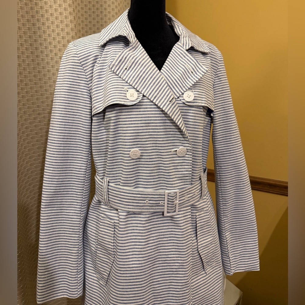 Tommy Hilfiger NWOT Light Blue and White Striped Double Breasted Trench Coat - Picture 3 of 11